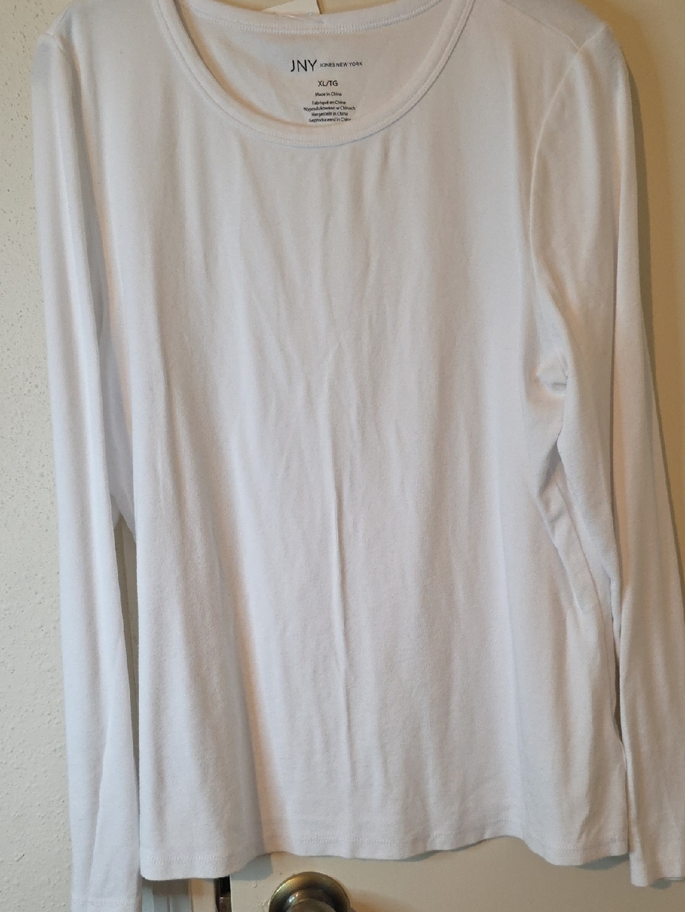 Jones New York White Long Sleeve Scoop Neck Tee